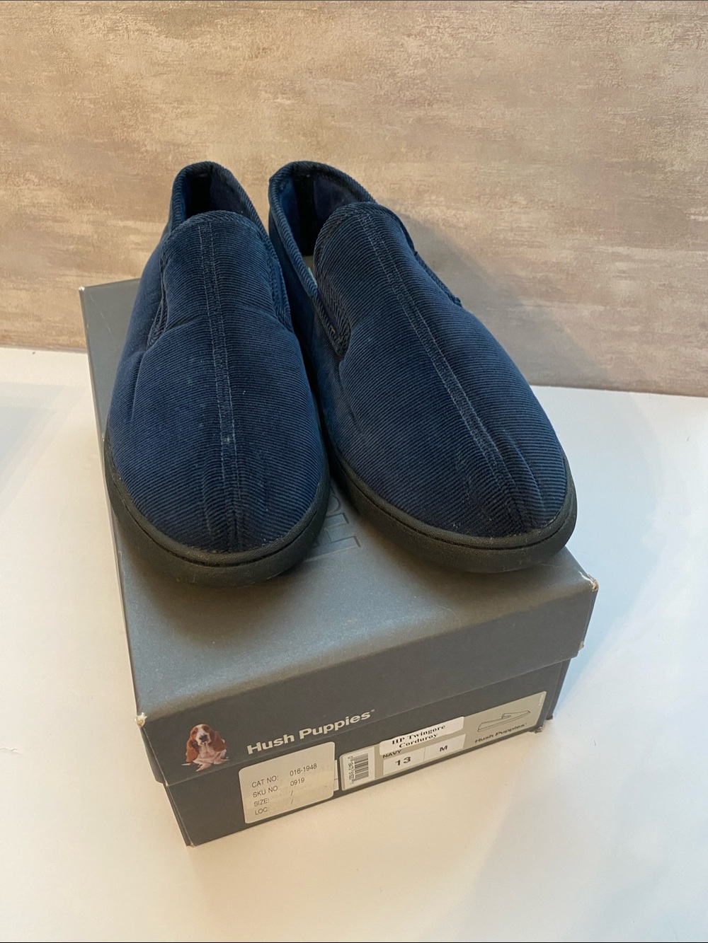 Hush Puppies Men’s Corduroy Slip-On Loafers in Navy size 13 New with Box